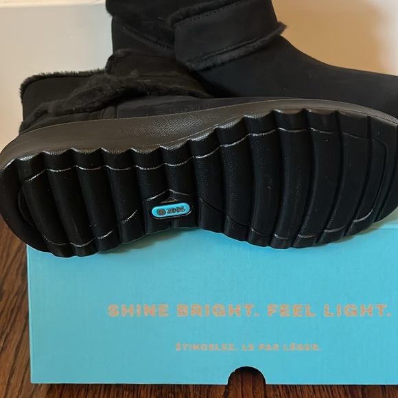 Bzees Glaze black 7W new in box - Picture 4 of 5